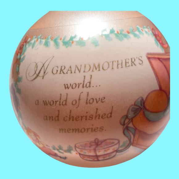 Vtg 1992 Grandmother Christmas Glass Ball Hallmark Christmas Ornament - Picture 6 of 9